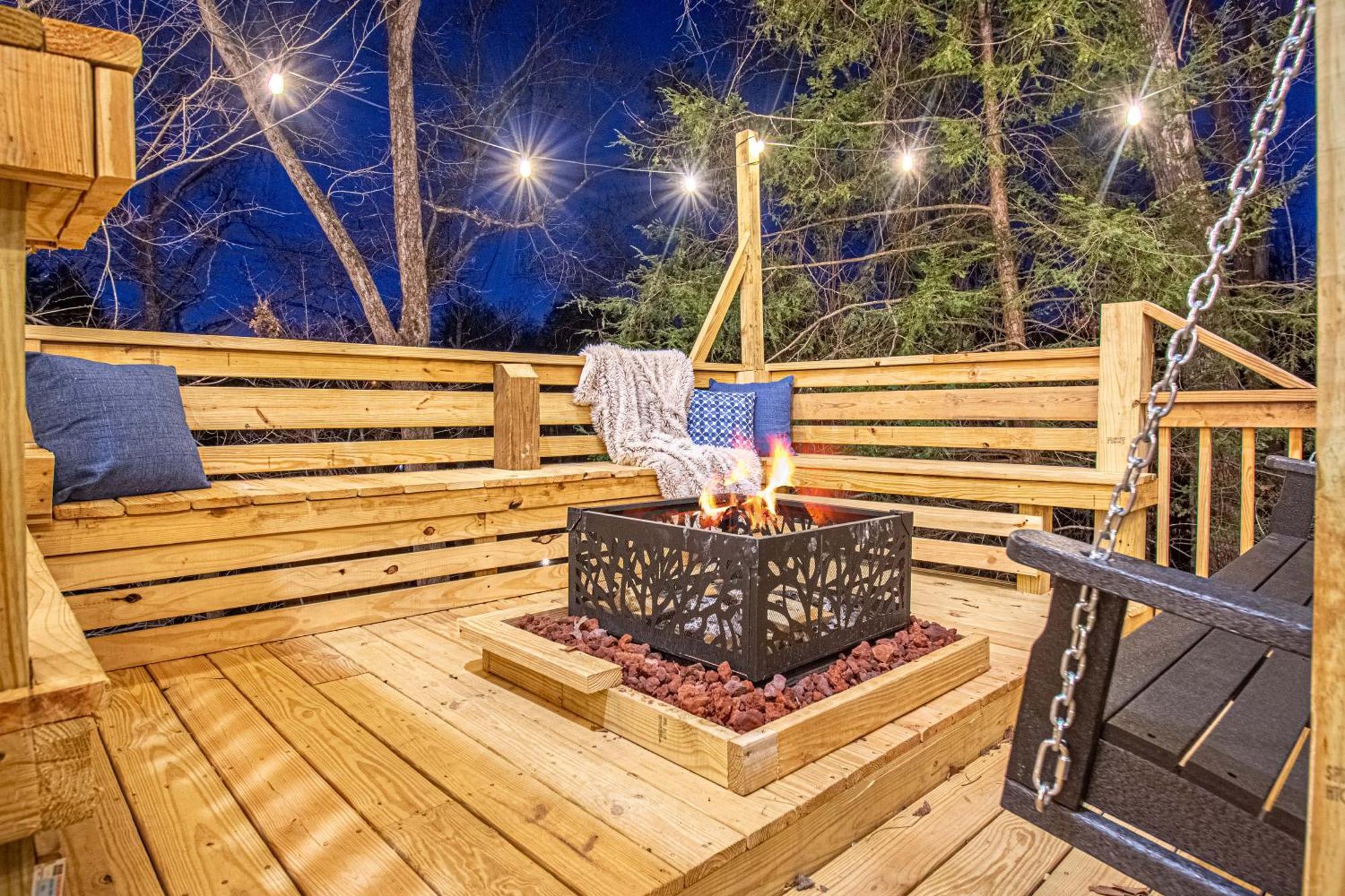 The Family Stone Luxe Cabin Sleeps 12 Hot Tub Dogfriendly Dollywood Pigeon Forge Exteriör bild